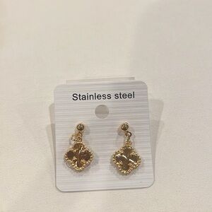 New Clover Gold plated over Stainless Steel Pushback Earrings